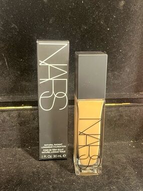 NARS Liquid Foundation - Warm Tan